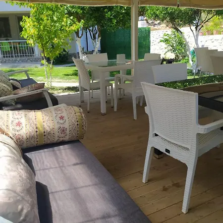 Bucak & Lejlighedshotel 2*