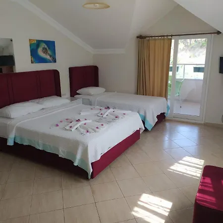 Bucak & Lejlighedshotel 2*