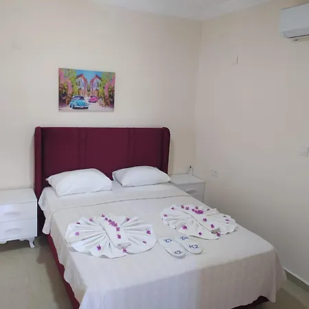Bucak & Lejlighedshotel 2*