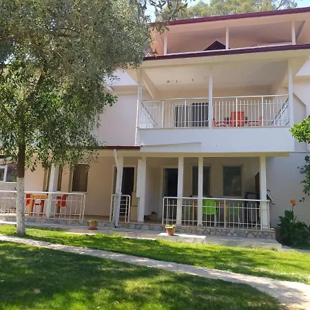 Bucak & Lejlighedshotel Göcek