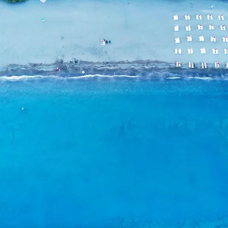 Bucak & מלון דירות 4*