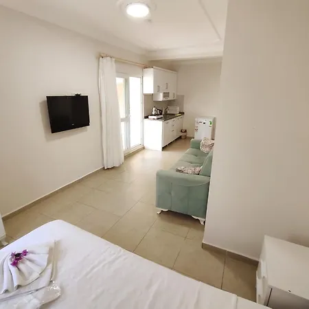 アパートホテル Bucak Apart Hotel Goecek 